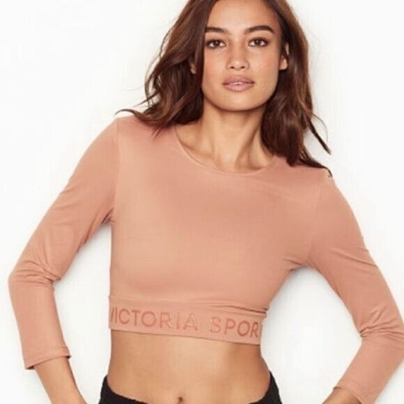 Victoria Sport Long Sleeve Logo Crop Top - Picture 1 of 7